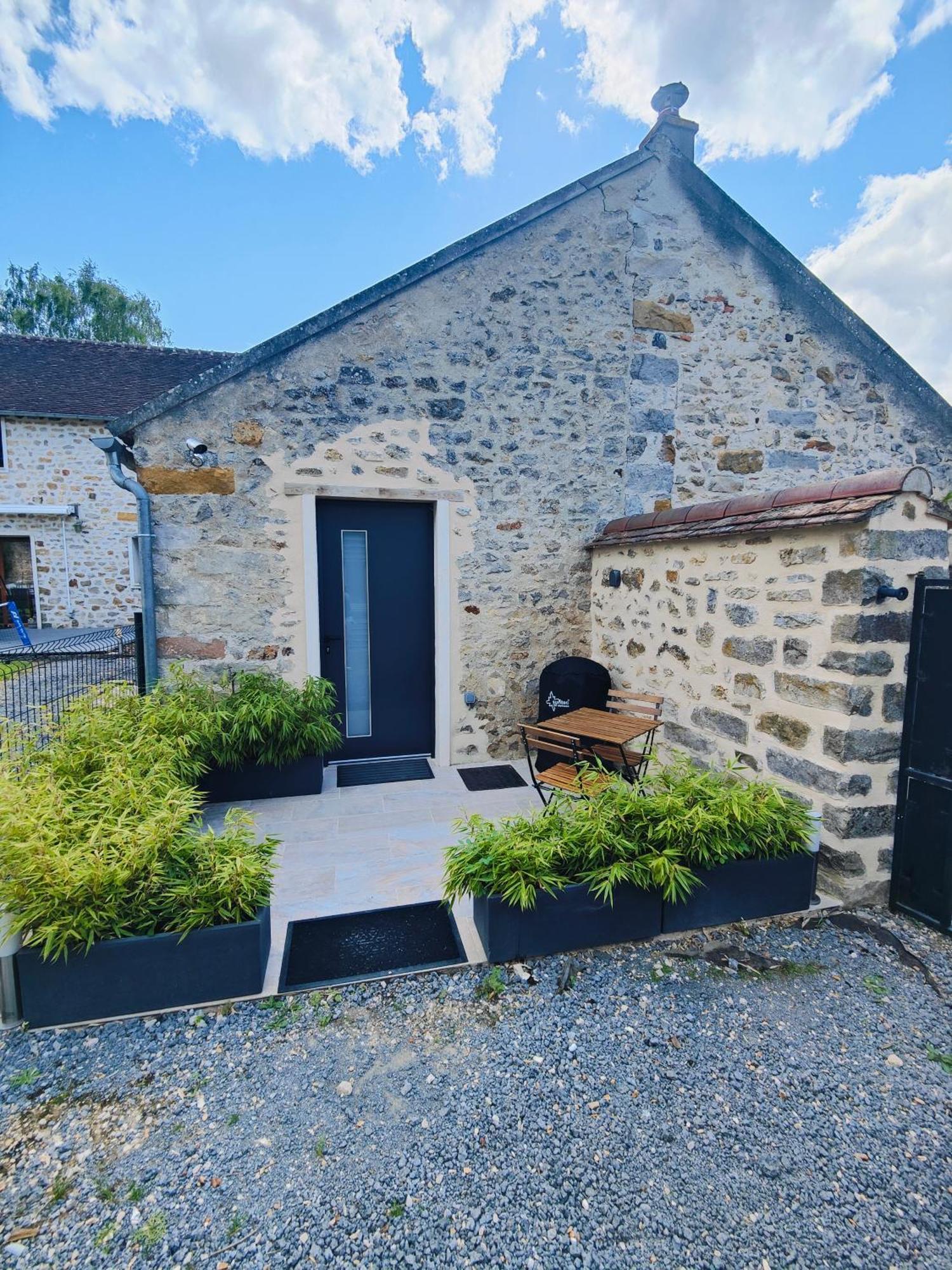 Maisonette Proche De Fontainebleau Ville-Saint-Jacques Kültér fotó